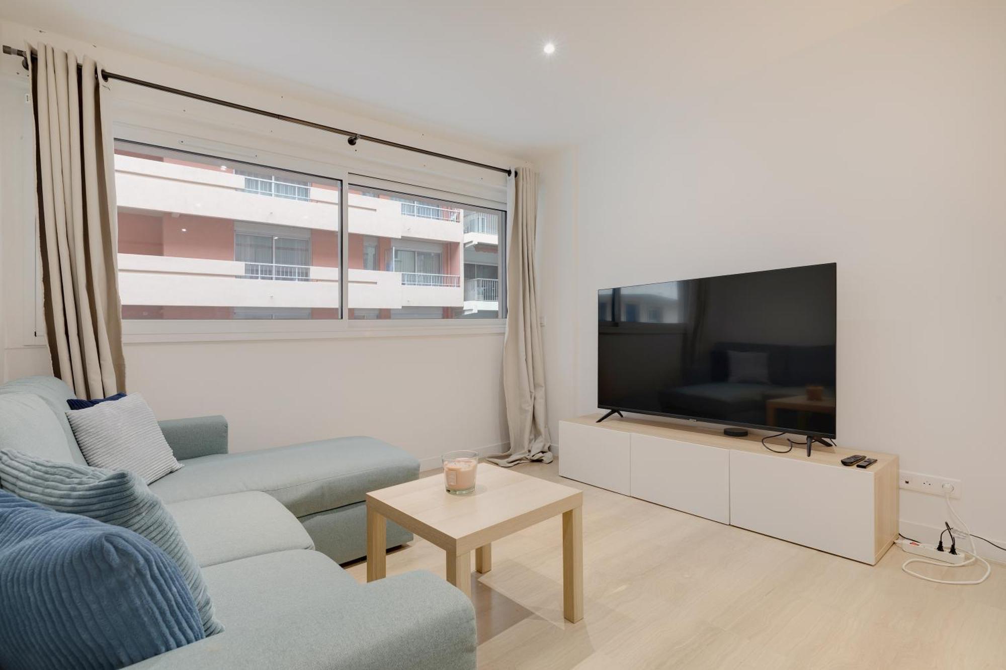 Newly Renovated Charming Downtown Apartment Антиб Экстерьер фото